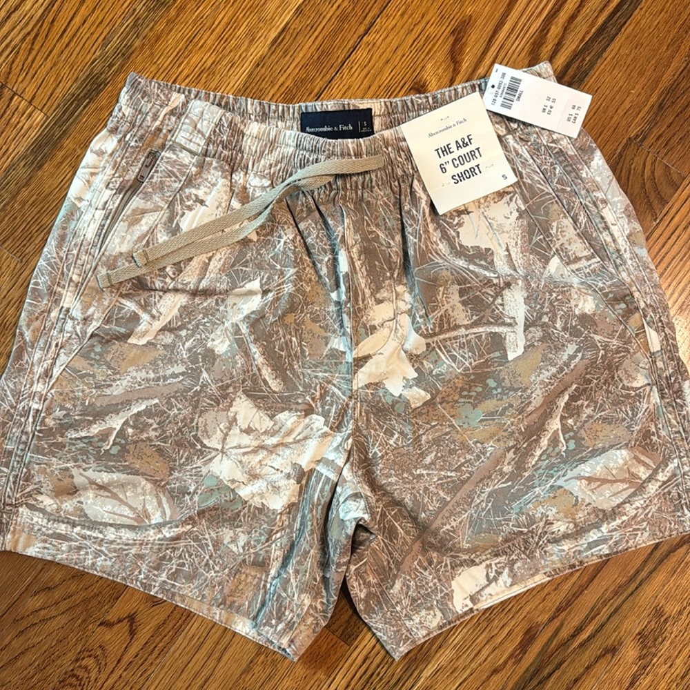 Men’s Abercrombie & Fitch Camp Shorts
